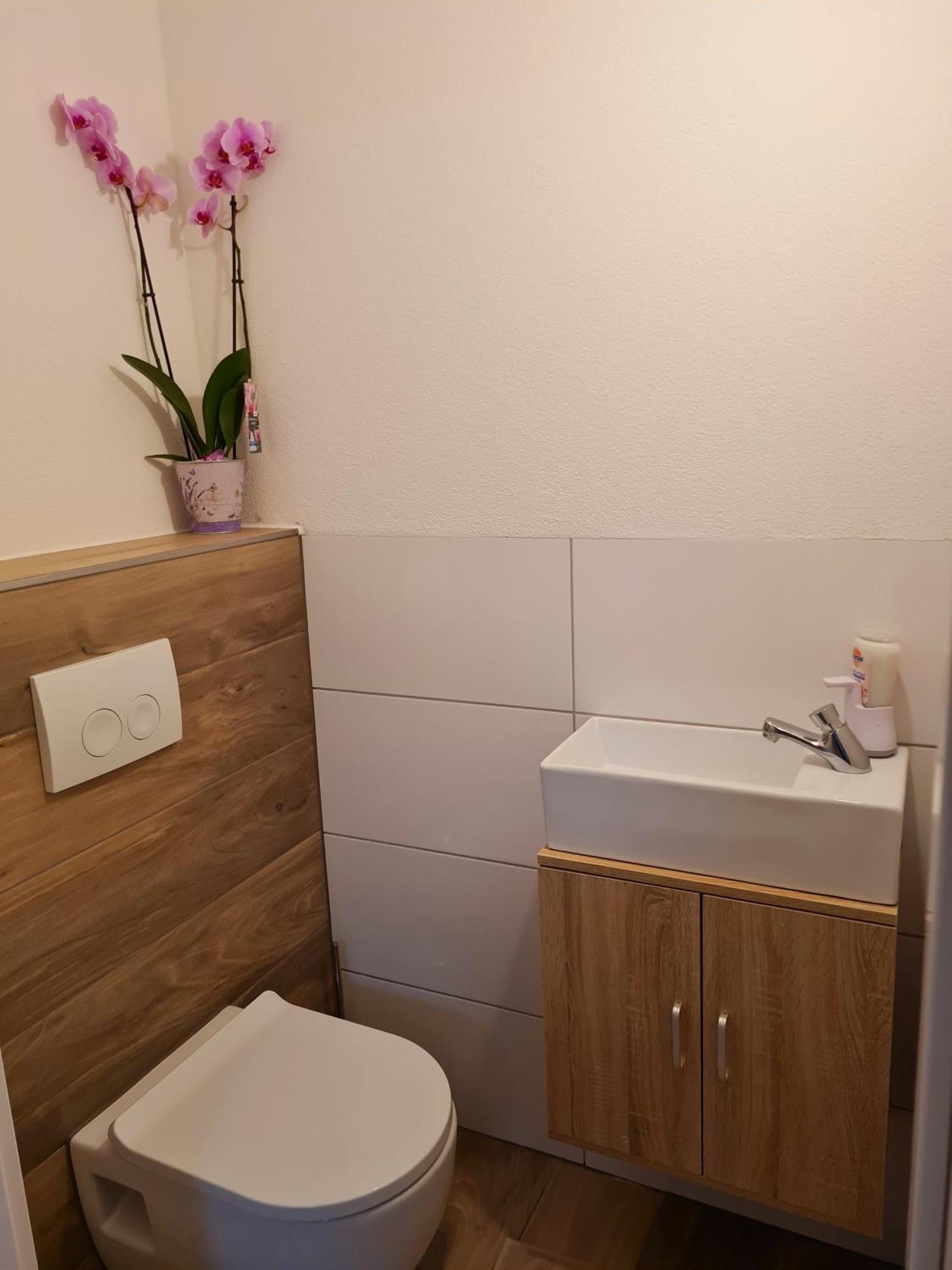 Adria Home Veringenstadt Екстер'єр фото